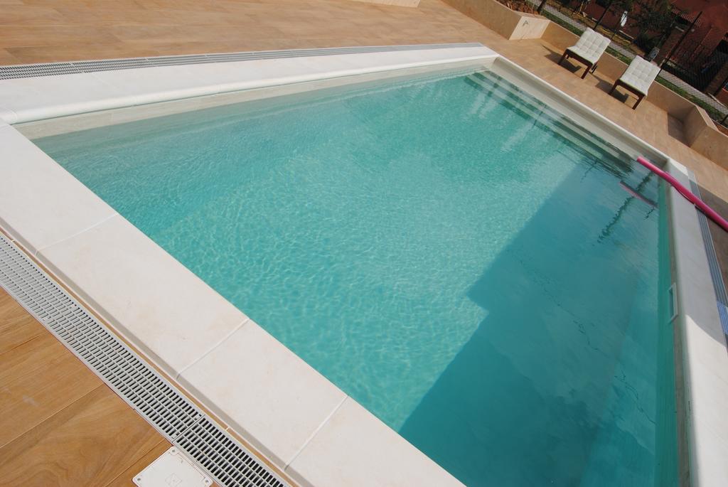 B&B La Gatta Sul Tetto Borgo san Donato  外观 照片