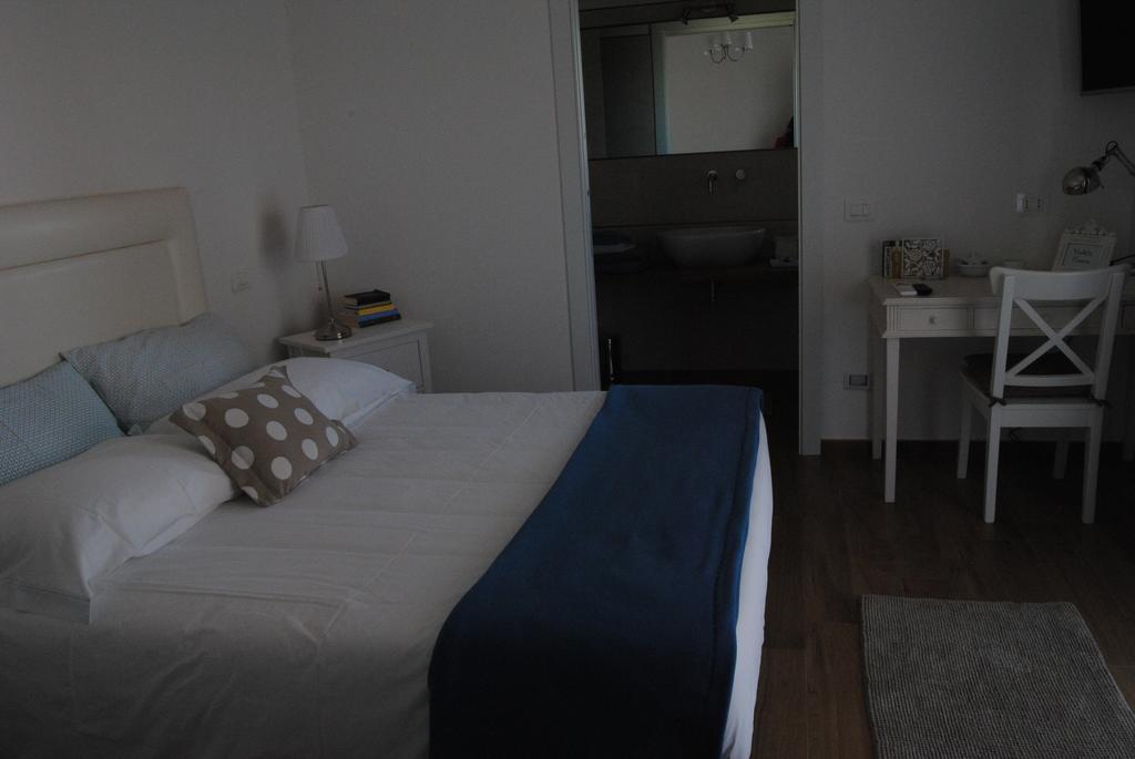 B&B La Gatta Sul Tetto Borgo san Donato  外观 照片