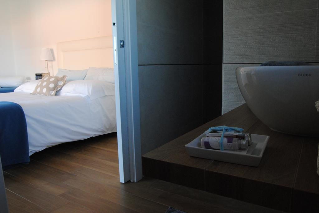 B&B La Gatta Sul Tetto Borgo san Donato  外观 照片