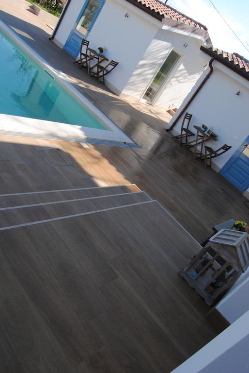B&B La Gatta Sul Tetto Borgo san Donato  外观 照片