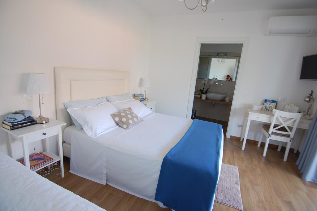 B&B La Gatta Sul Tetto Borgo san Donato  外观 照片